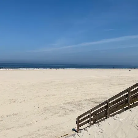 Face Parking 4 Personnes Wifi Apartment